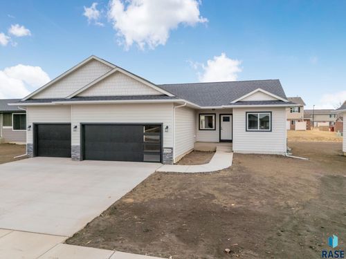 1310 Poplar Ave Avenue, Tea, SD, 57064 | Card Image