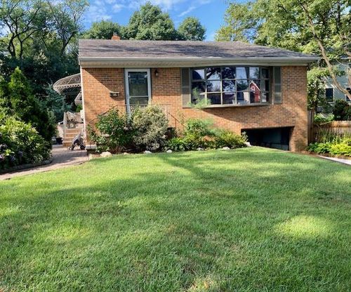 99 Morse Ave, Rutherford, NJ, 07070-1110 | Card Image