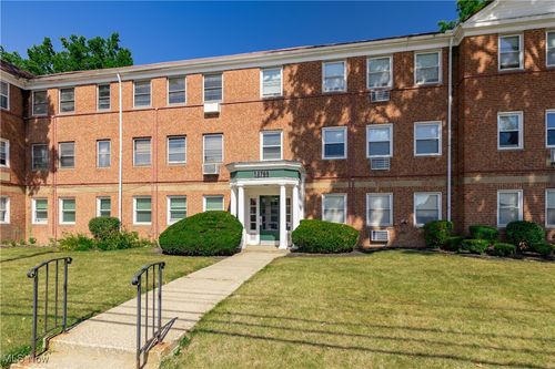 apt-303c-13765 Cedar Rd, South Euclid, OH, 44118-2333 | Card Image