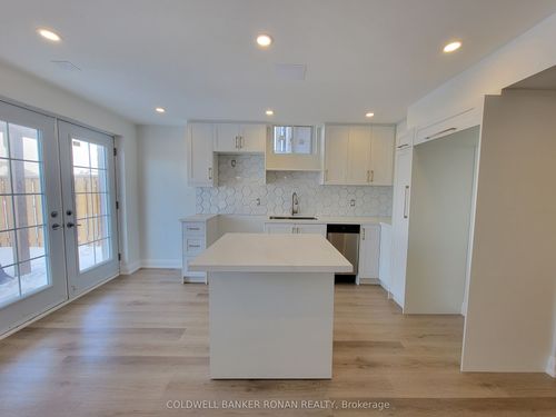 6 Frank Kelly Drive, East Gwillimbury, ON, L9N0R2 | Card Image