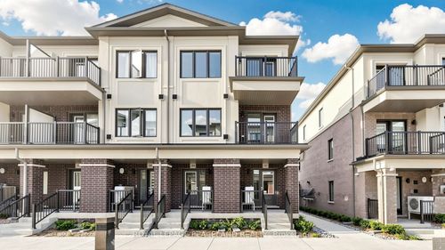 206 Matawin Lane, Richmond Hill, ON, L4B0H8 | Card Image