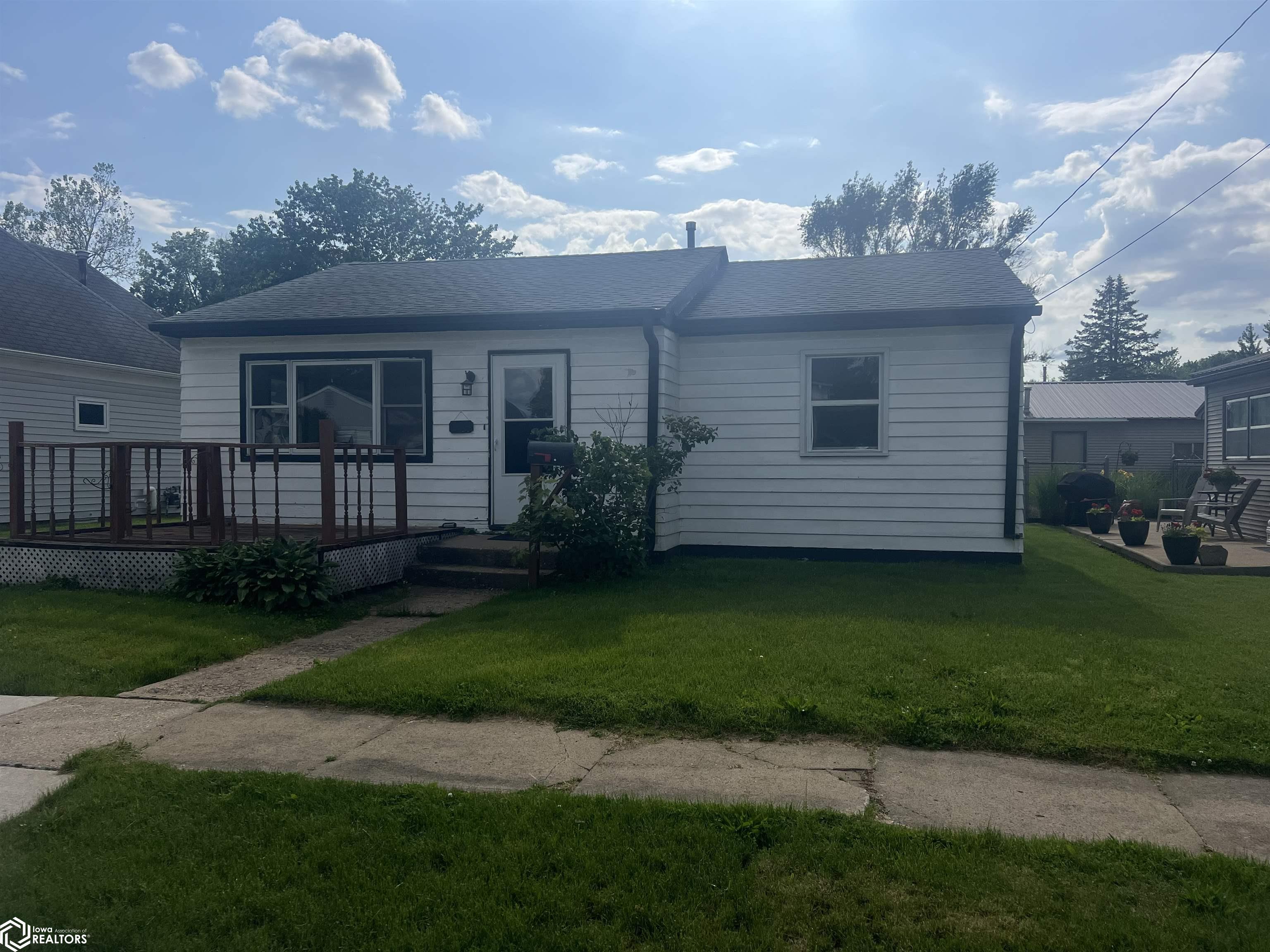 Lillian St, Ottumwa, IA 52501