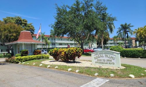 apt-v207-3000 Springdale Blvd, Palm Springs, FL, 33461-1549 | Card Image