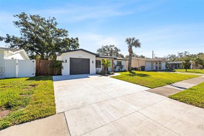 2221 Lauren Drive, House other with 2 bedrooms, 2 bathrooms and null parking in Largo FL | Image 2