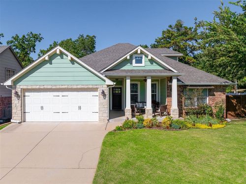 3725 Oakridge Cir, Edmond, OK, 73034-7184 | Card Image