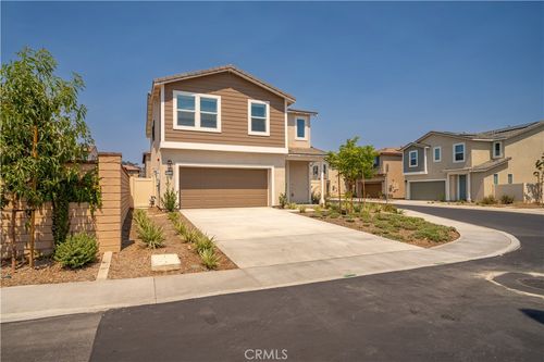 30341 Wild Oat St, Murrieta, CA, 92563-3132 | Card Image