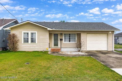 602 Loraine St, Abbeville, LA, 70510-4414 | Card Image