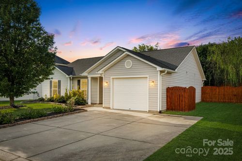 299 W Swift Creek Rd, Fletcher, NC, 28732-5512 | Card Image