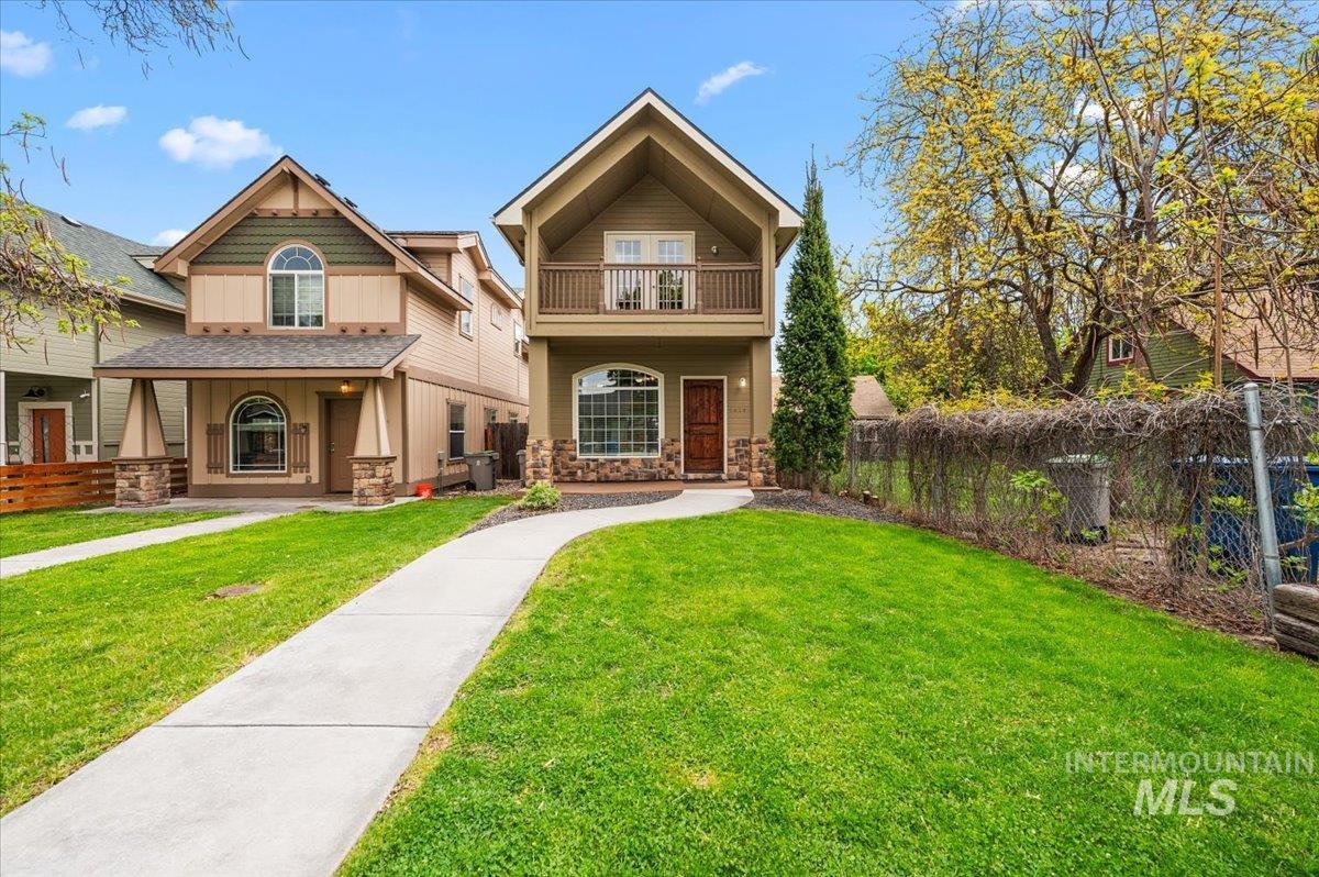 Broxon St, Boise, ID 83705