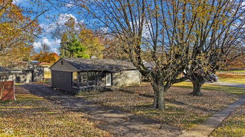 2207 Winton Ave, Speedway, IN, 46224-5053 | Card Image