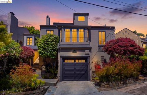 1005 Portal Ave., Oakland, CA, 94610 | Card Image