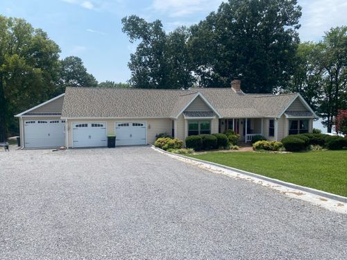 652 Carriage Cove Rd, Cadiz, KY, 42211-8074 | Card Image