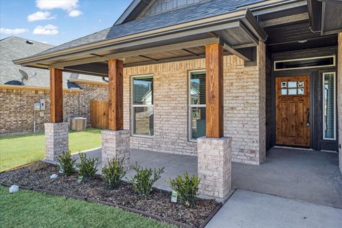 2024 Wyldewood Way, Sherman, TX, 75092-2526 | Card Image