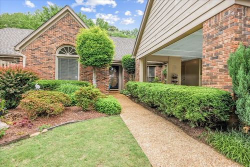 8570 W Park Trail Dr, Germantown, TN, 38139-3302 | Card Image
