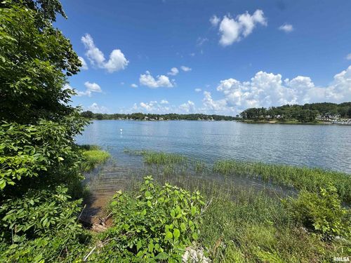 686-1135 Lakeshore Dr N, Goreville, IL, 62939-3134 | Card Image