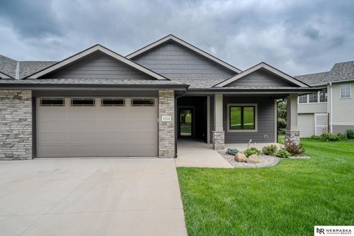 1314 Maple Dr, Blair, NE, 68008-2276 | Card Image