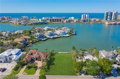3453 Crayton Rd, NAPLES, FL, 34103-3512 | Card Image