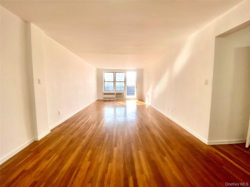 2s-41-25 Kissena Blvd, Flushing, NY, 11355-3104 | Card Image