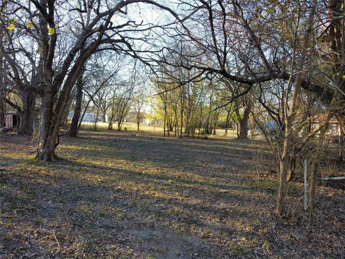 330 E Waco Ave, Cooper, TX, 75432-2616 | Card Image