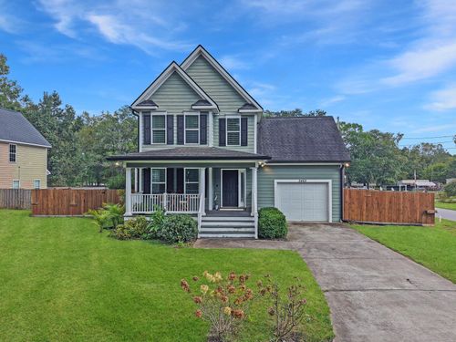 2462 Storen St, North Charleston, SC, 29406-9071 | Card Image