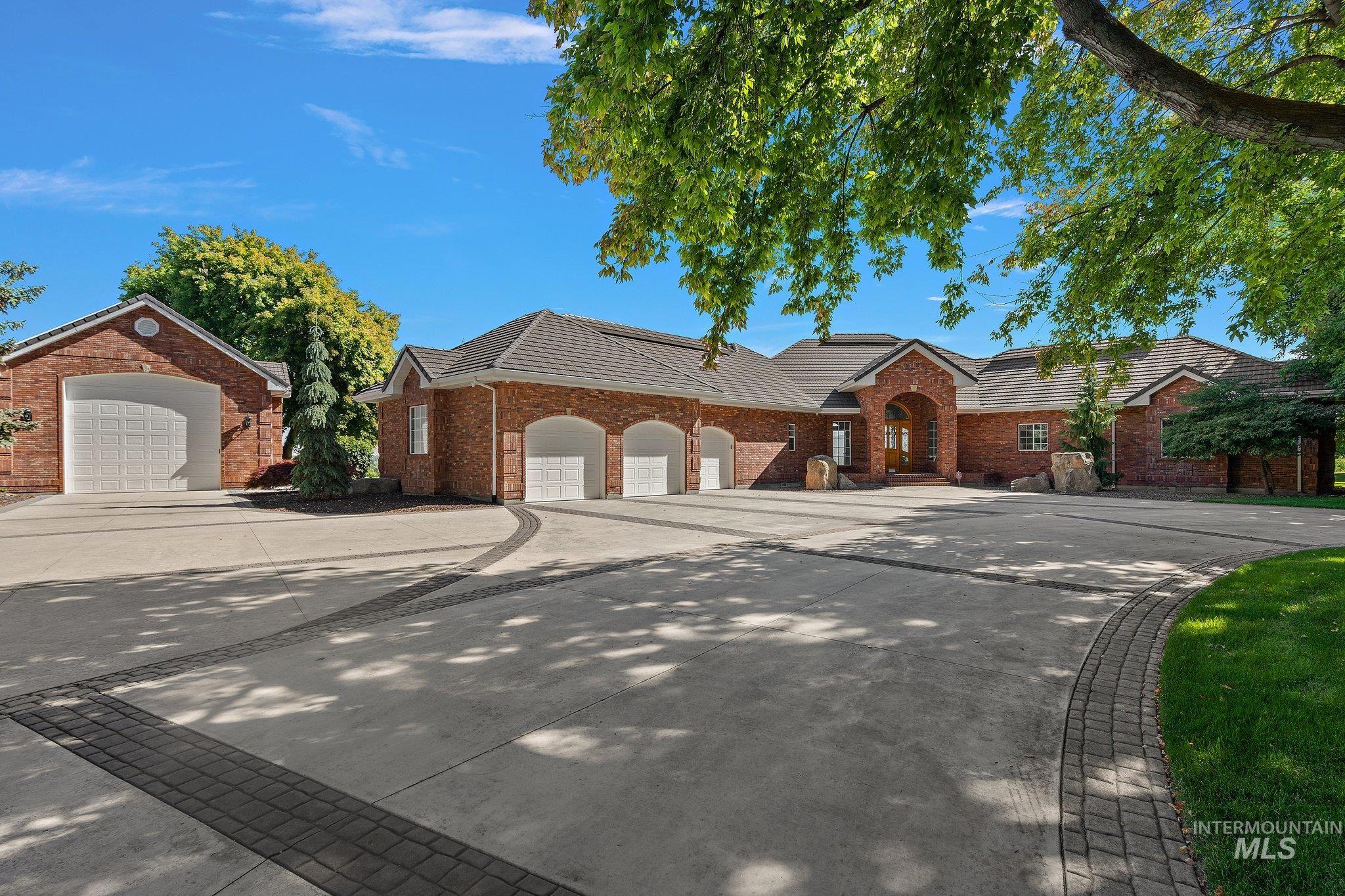 Clearvue Ct, Eagle, ID 83616