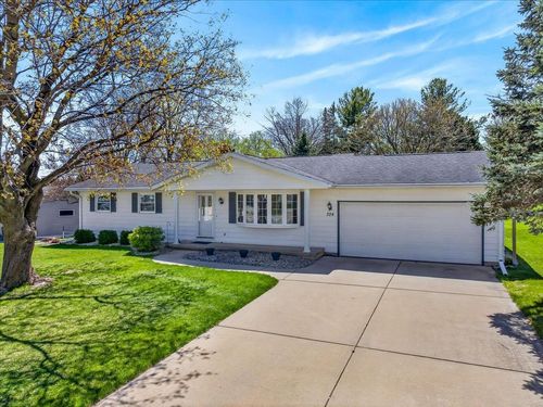 324 N Nine Mound Road Road, Verona, WI, 53593 | Card Image