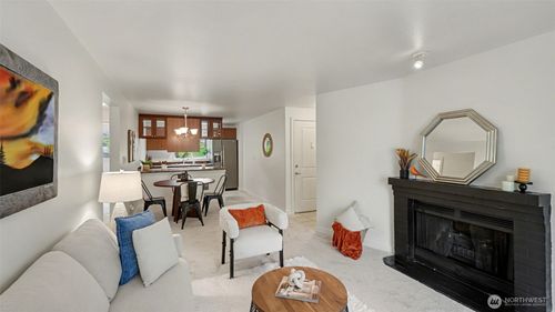 m102-14210 ne 181st Place, Woodinville, WA, 98072 | Card Image