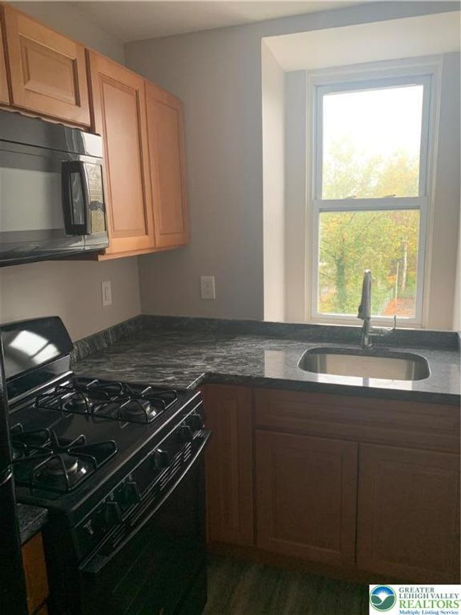 APT-402 - 103 Main St, Condo with 1 bedrooms, 1 bathrooms and null parking in WALNUTPORT PA | Image 4