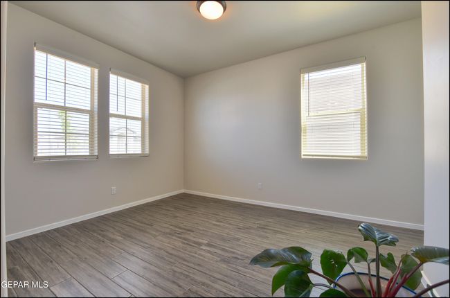 FRONT DEN/OFFICE | Image 5
