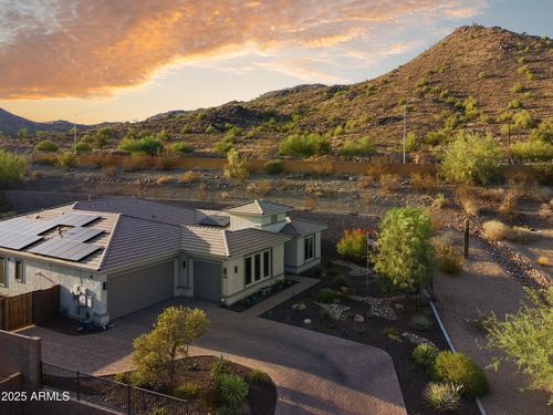 8528 W Fallen Leaf Ln, Peoria, AZ, 85383-1533 | Card Image