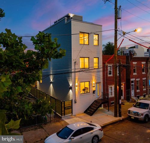 2641 Martha St, Philadelphia, PA, 19125-1436 | Card Image