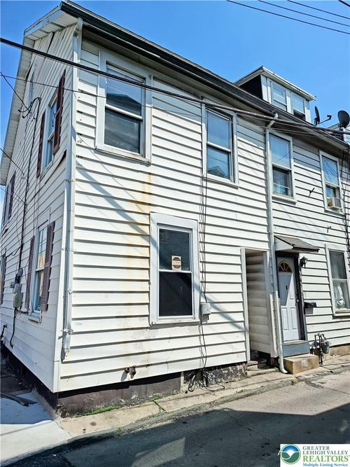 547 N Silk St, Allentown, PA, 18102-2869 | Card Image