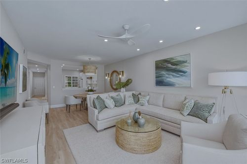 apt-3-725 Luisa Ln, Naples, FL, 34104-5879 | Card Image