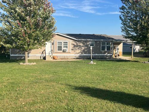 2160 N Shaytown Rd, Vermontville, MI, 49096-9575 | Card Image