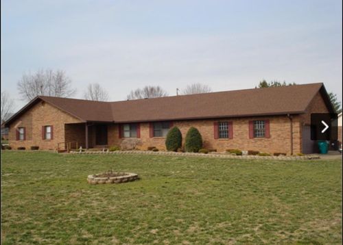 2915 Carriage Hill Dr, Bowling Green, KY, 42104-4395 | Card Image