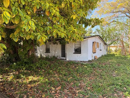 3907 Spence Avenue, Tampa, FL, 33614 | Card Image