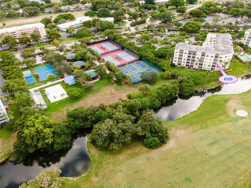 308-3500 Oaks Clubhouse Dr, Pompano Beach, FL, 33069-3686 | Card Image