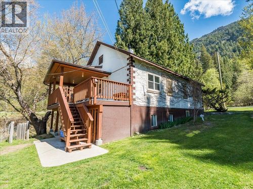 1448 Pass Creek Rd, Castlegar, BC, V1N4S2 | Card Image