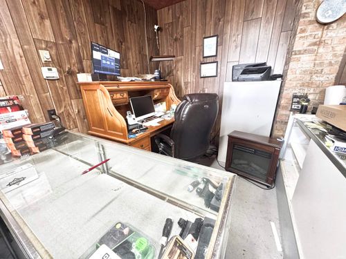 1201 W 5th St, Mount Carmel, IL, 62863-2381 | Card Image