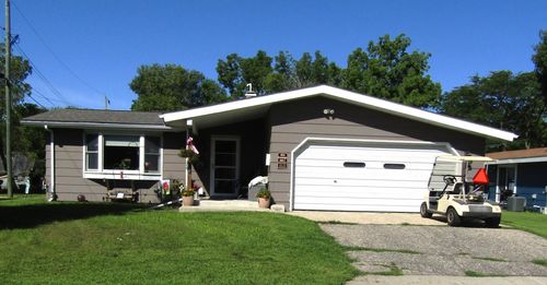 145 N Bordson St, Appleton, MN, 56208-1403 | Card Image