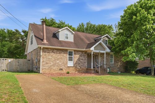 1118 Nelson Dr, Madison, TN, 37115-2328 | Card Image