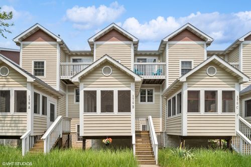 apt-b-170 Lake Shore Dr, Michigan City, IN, 46360-8531 | Card Image