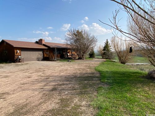 2406 Smokey Canyon Rd, Auburn, WY, 83111-5044 | Card Image