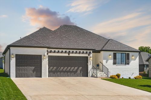 4447 E Kenwood Dr, Springfield, MO, 65802-3679 | Card Image