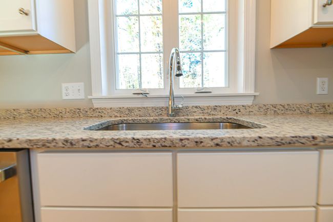 4 Delphi Way, Condo with 2 bedrooms, 2 bathrooms and null parking in Londonderry NH | Image 38