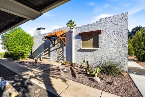 8030 E Oak St, Scottsdale, AZ, 85257-2846 | Card Image