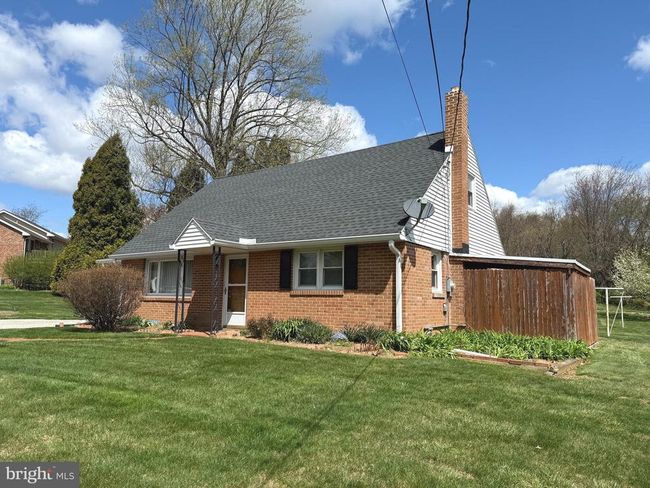 885 Witmer Rd, House other with 4 bedrooms, 2 bathrooms and null parking in YORK PA | Image 45