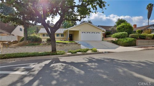 304 Navajo Springs, Diamond Bar, CA, 91765 | Card Image