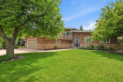 355 Willow Ridge Pl Se, Calgary, AB, T2J1N2 | Card Image