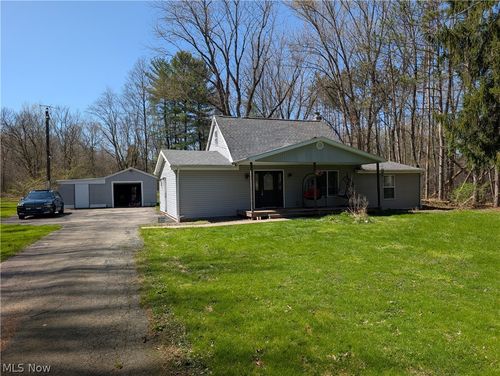 3032 Bell Wick Rd, Hubbard, OH, 44425-3133 | Card Image